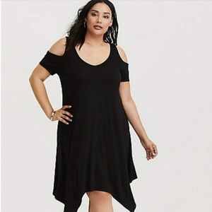 Torrid Cold Shoulder Dress Size 6